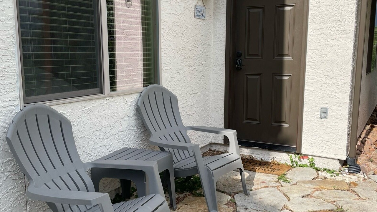 Photo of Patio Balcony in Mountain Shadows