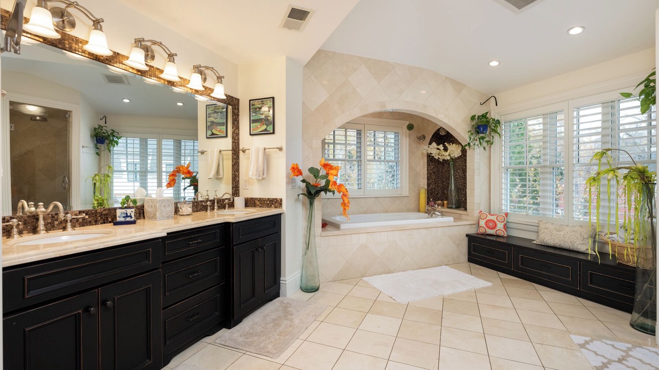 Photo of Bathroom in Newlands