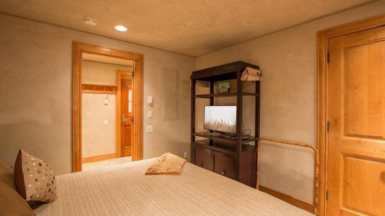 Photo of Bedroom in Vail