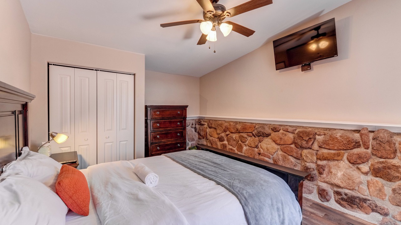 Photo of Bedroom in West Colorado Springs