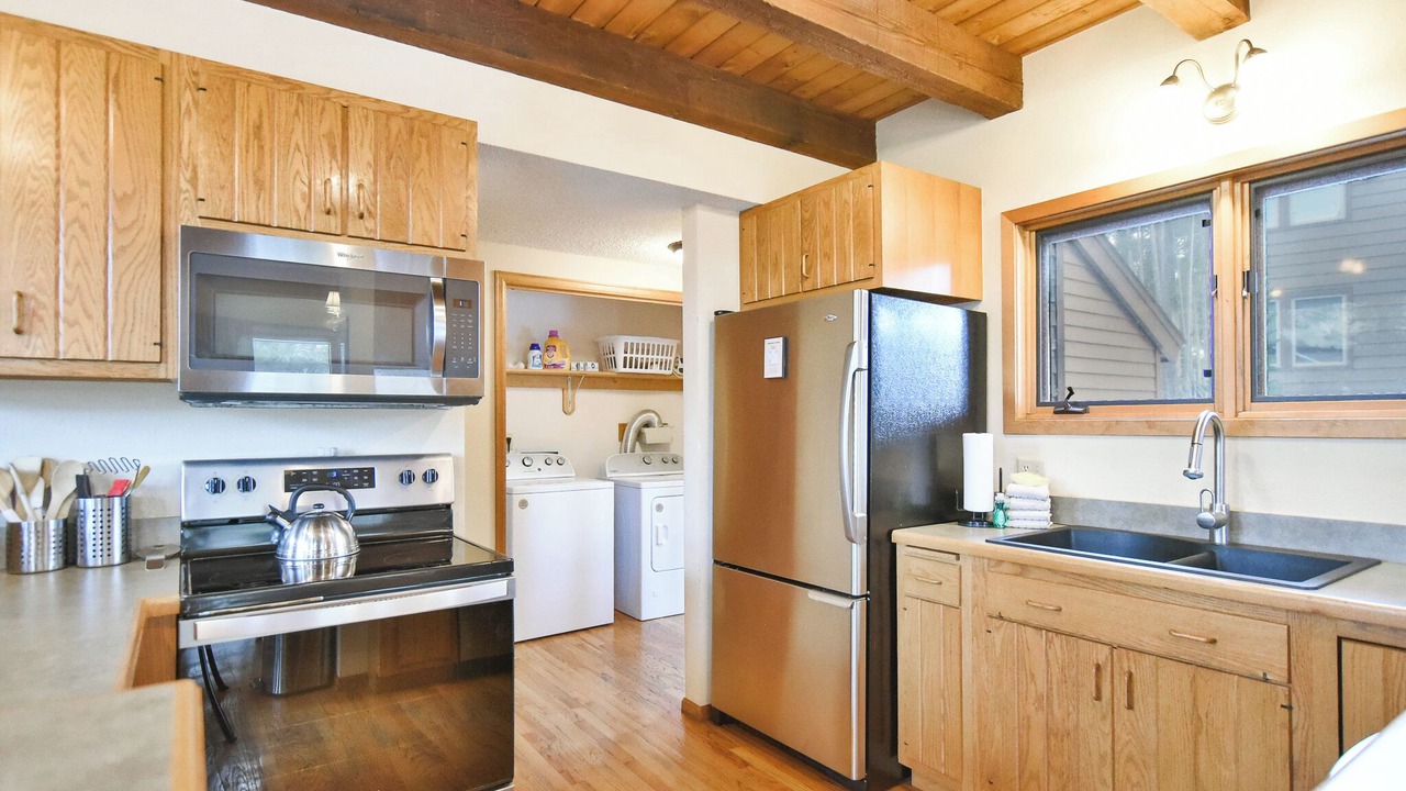 Photo of Kitchen in Warrior's Mark West