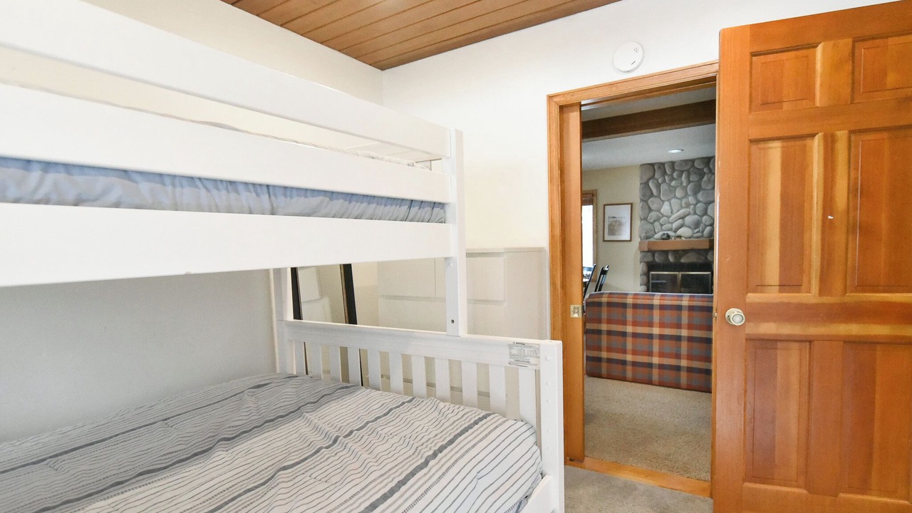 Photo of Bedroom in Warrior's Mark West