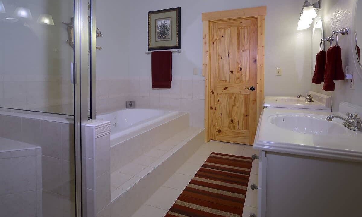 Photo of Bathroom in Gunnison