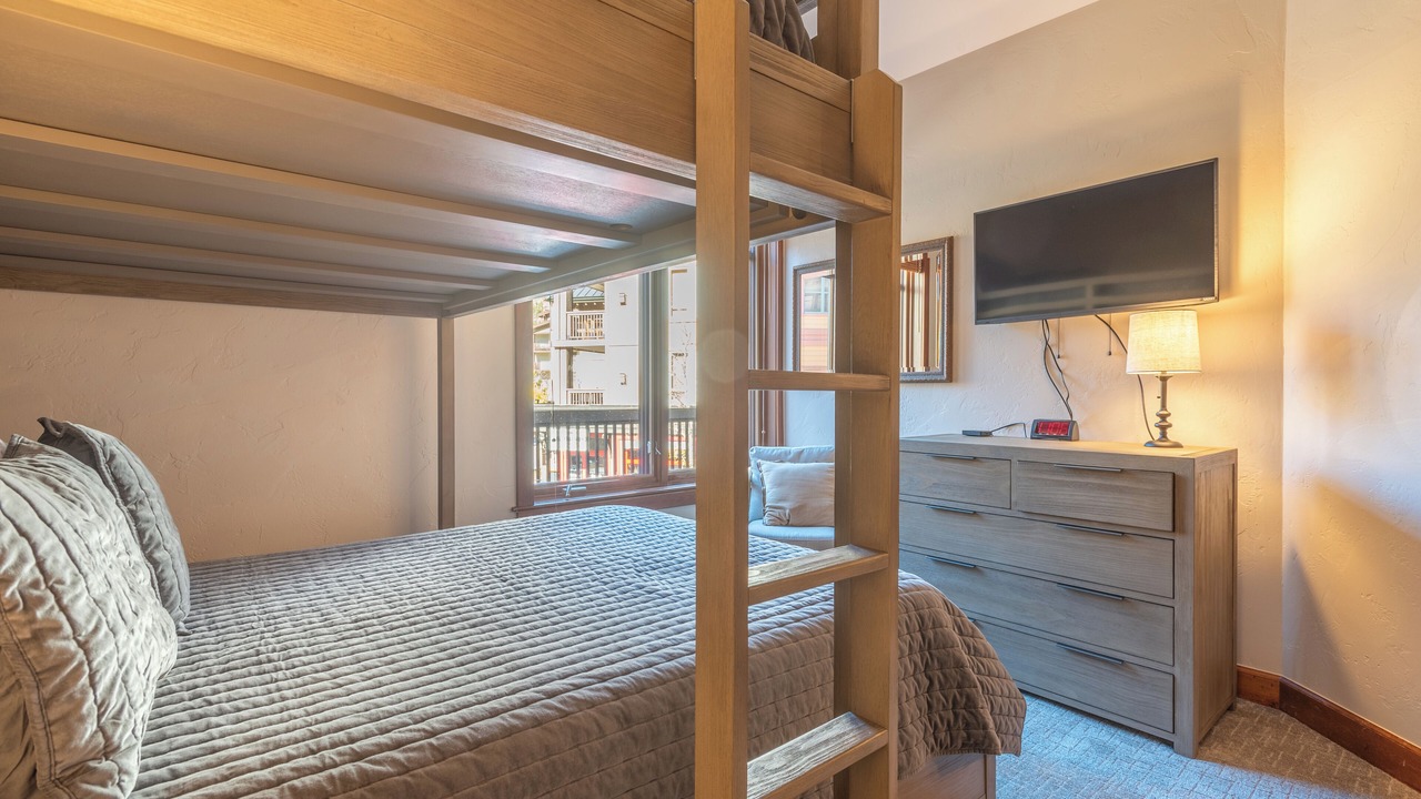 Photo of Bedroom in Copper Mountain Village