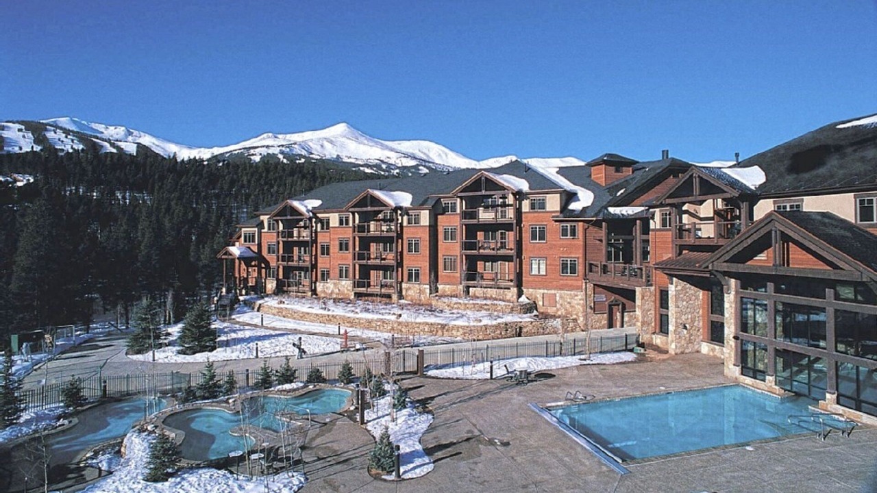 Photo of Outdoor in Four O'Clock
