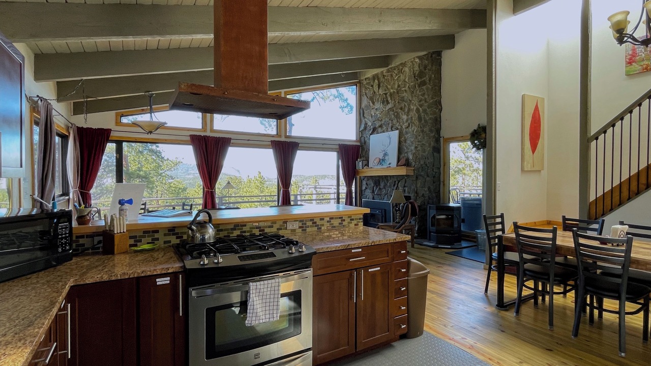 Photo of Kitchen in North Central Evergreen