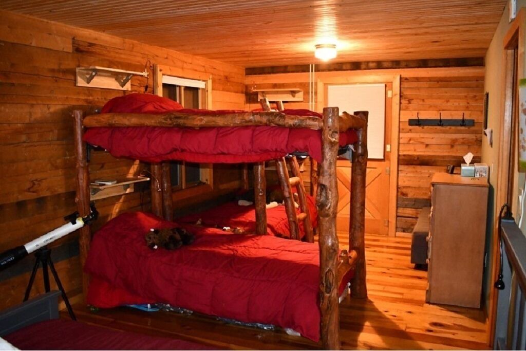 Photo of Bedroom in Twin Lakes