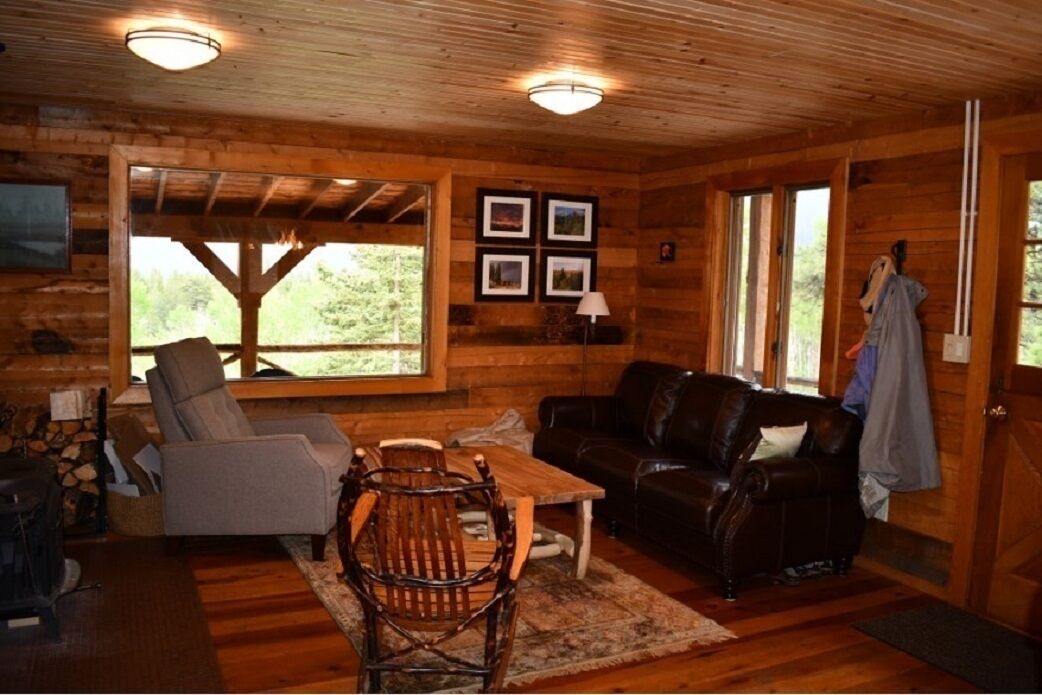 Photo of Livingroom in Twin Lakes
