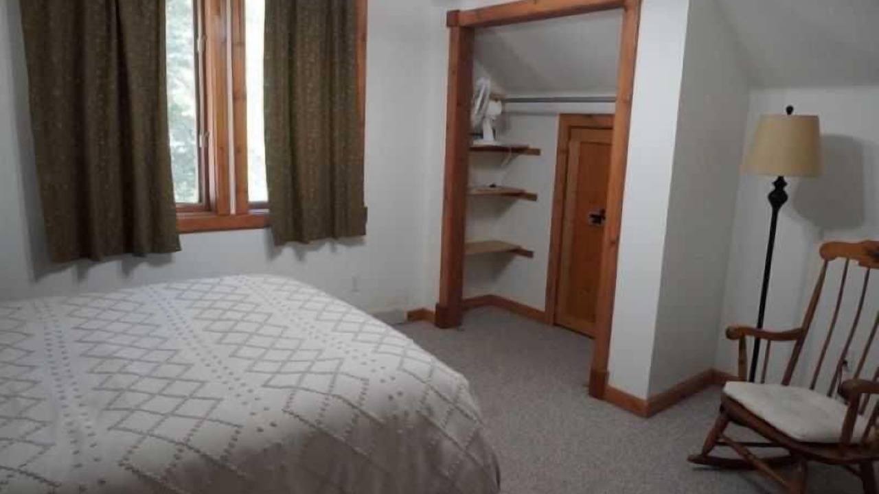 Photo of Bedroom in Lake City