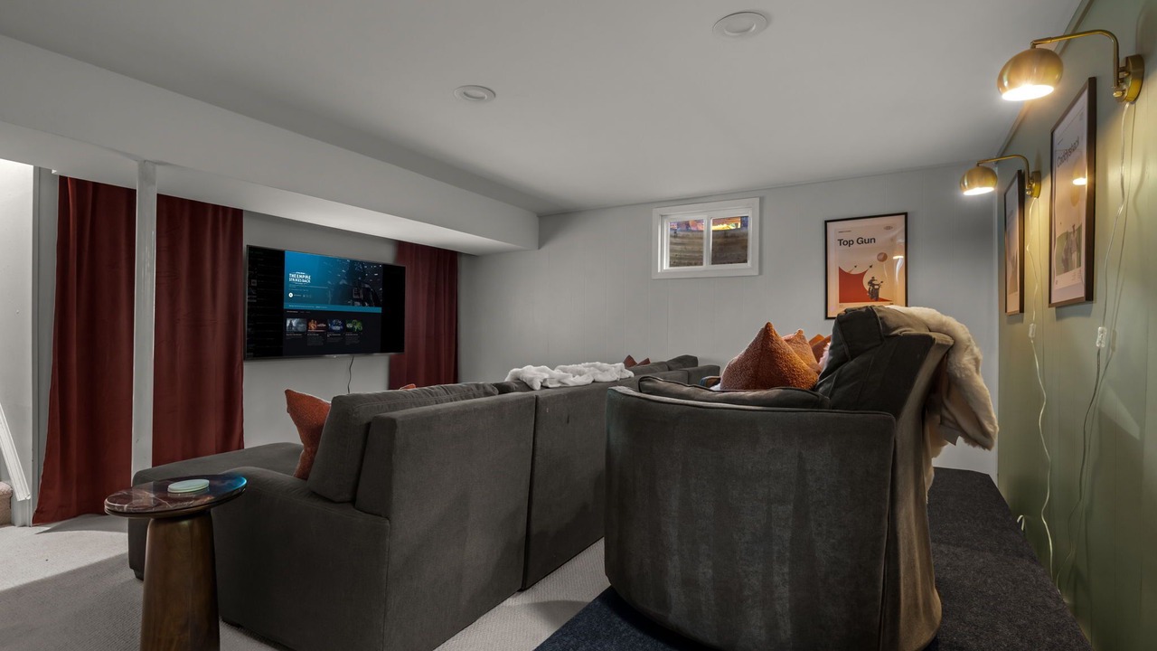 Photo of Livingroom in Castlewood