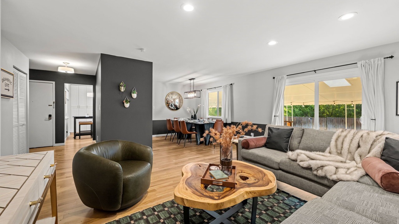 Photo of Livingroom in Castlewood