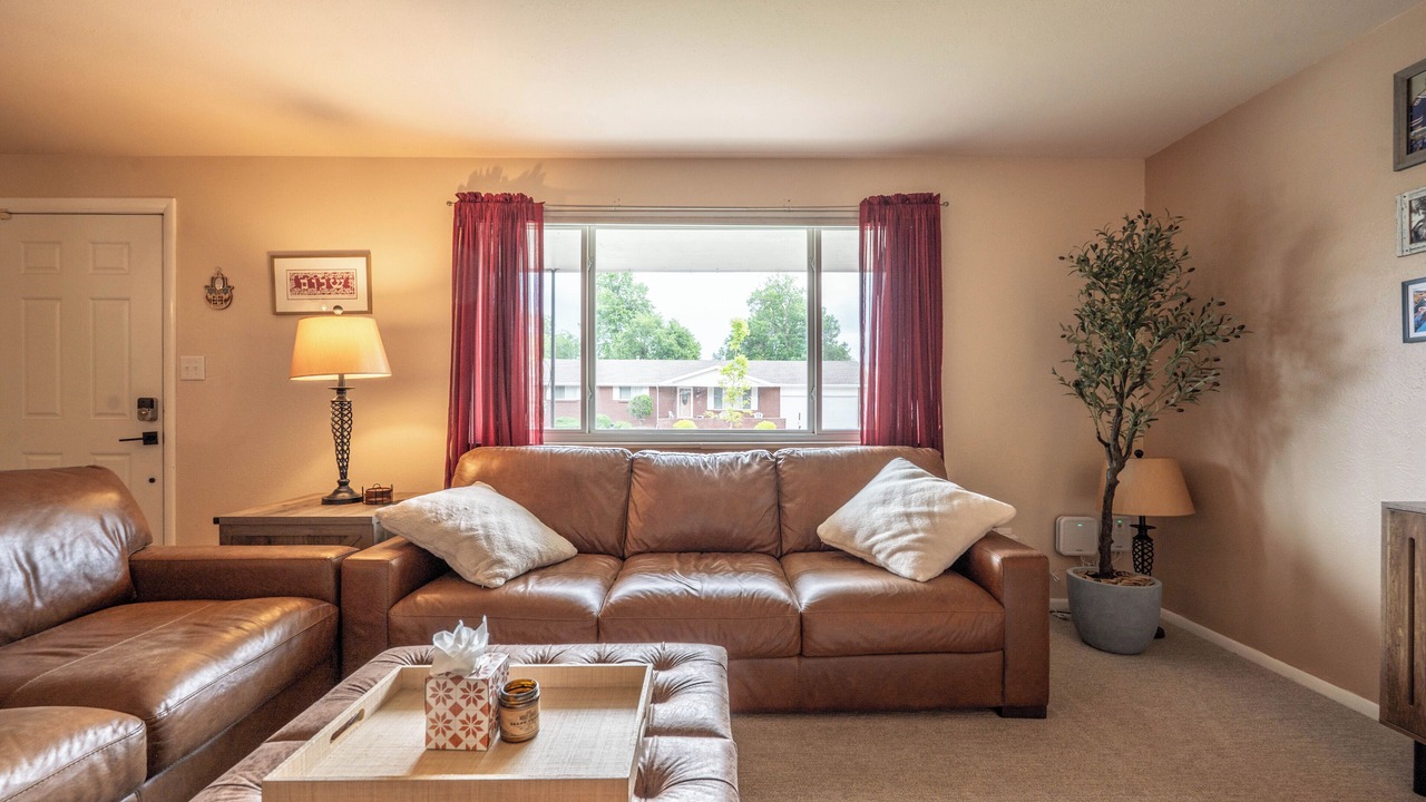 Photo of Livingroom in Applewood West