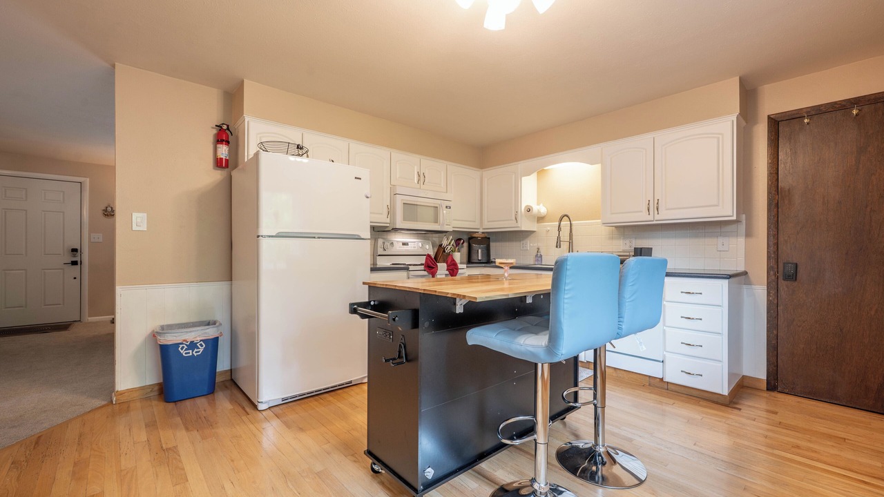 Photo of Kitchen in Applewood West