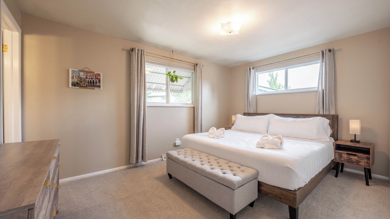 Photo of Bedroom in Applewood West