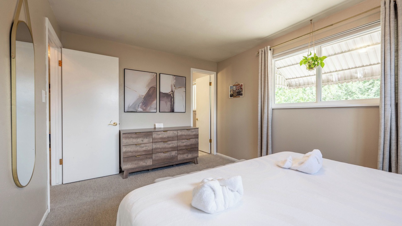 Photo of Bedroom in Applewood West
