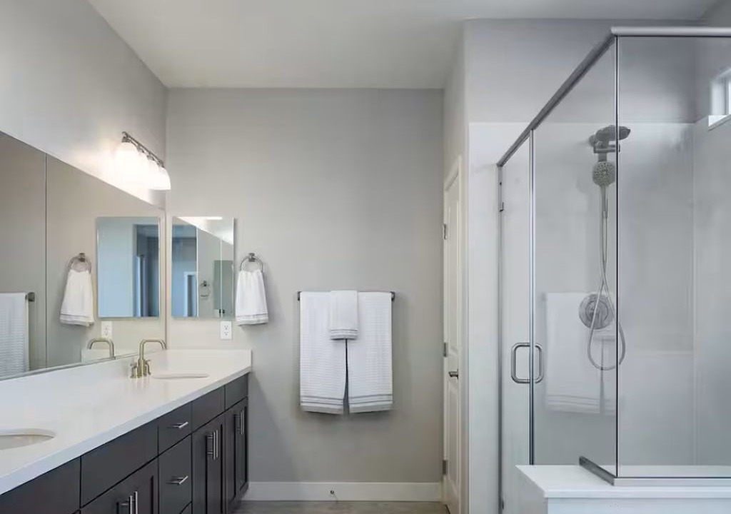 Photo of Bathroom in Enterprise