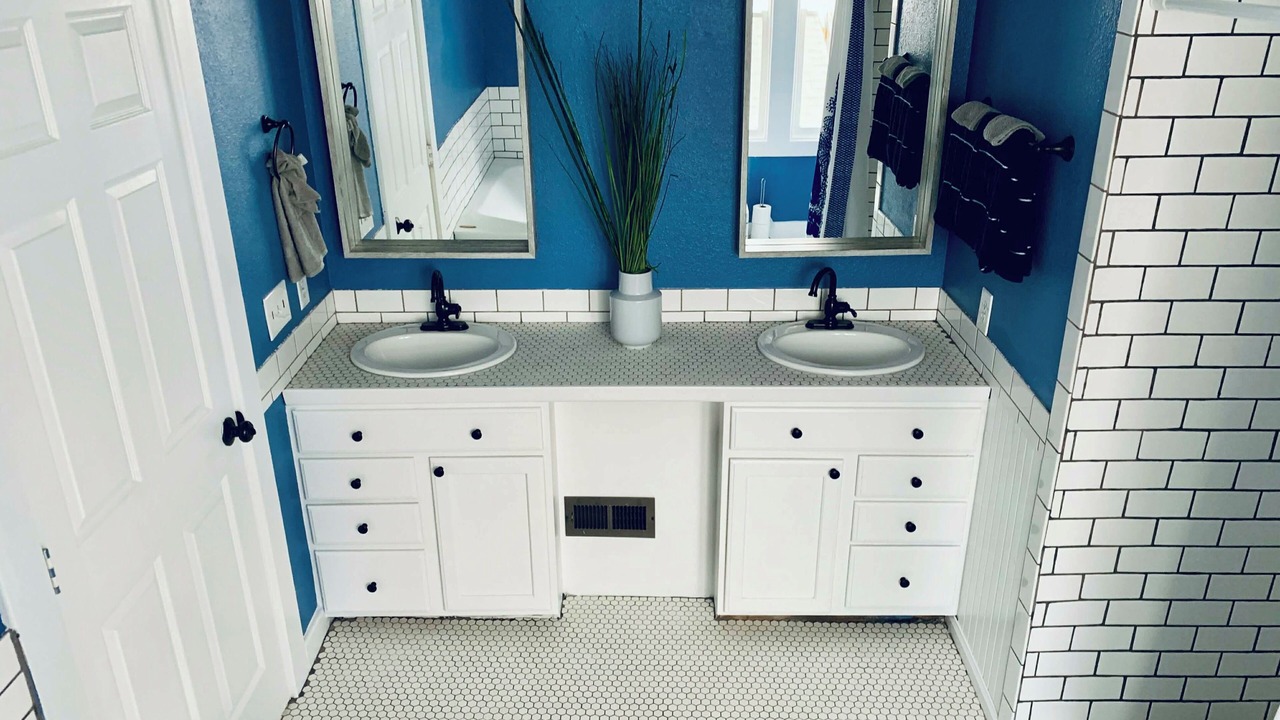 Photo of Bathroom in Jefferson Park