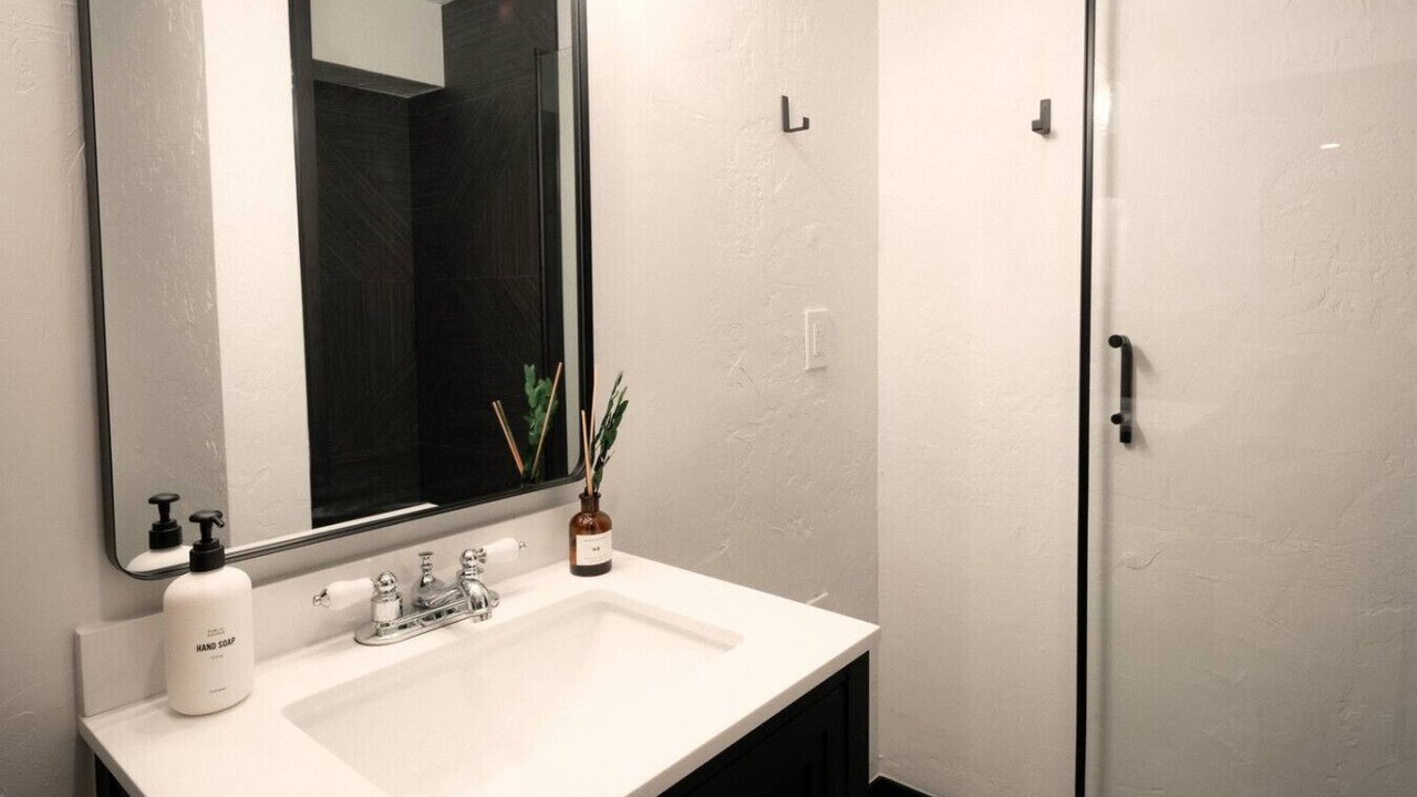Photo of Bathroom in Doubleheader