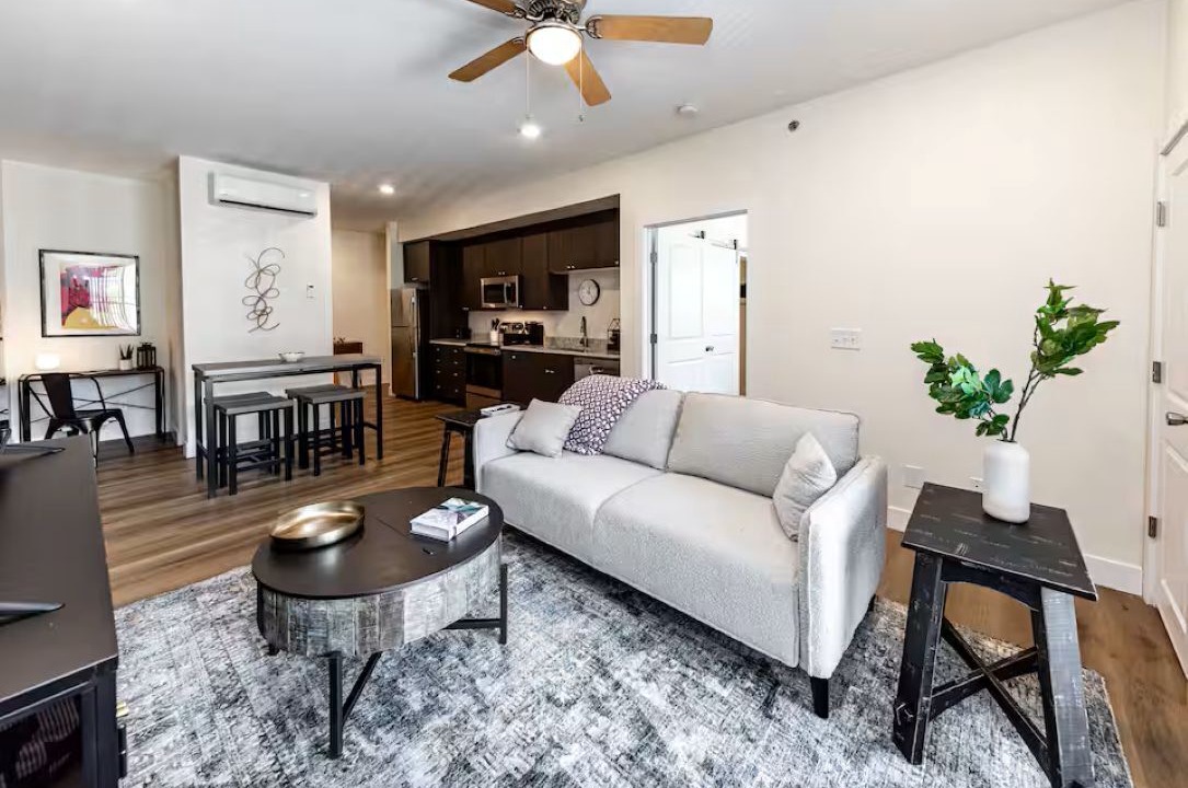 Photo of Livingroom in Mountain Shadows