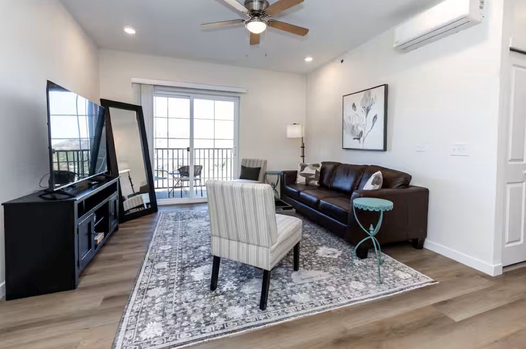 Photo of Livingroom in Mountain Shadows