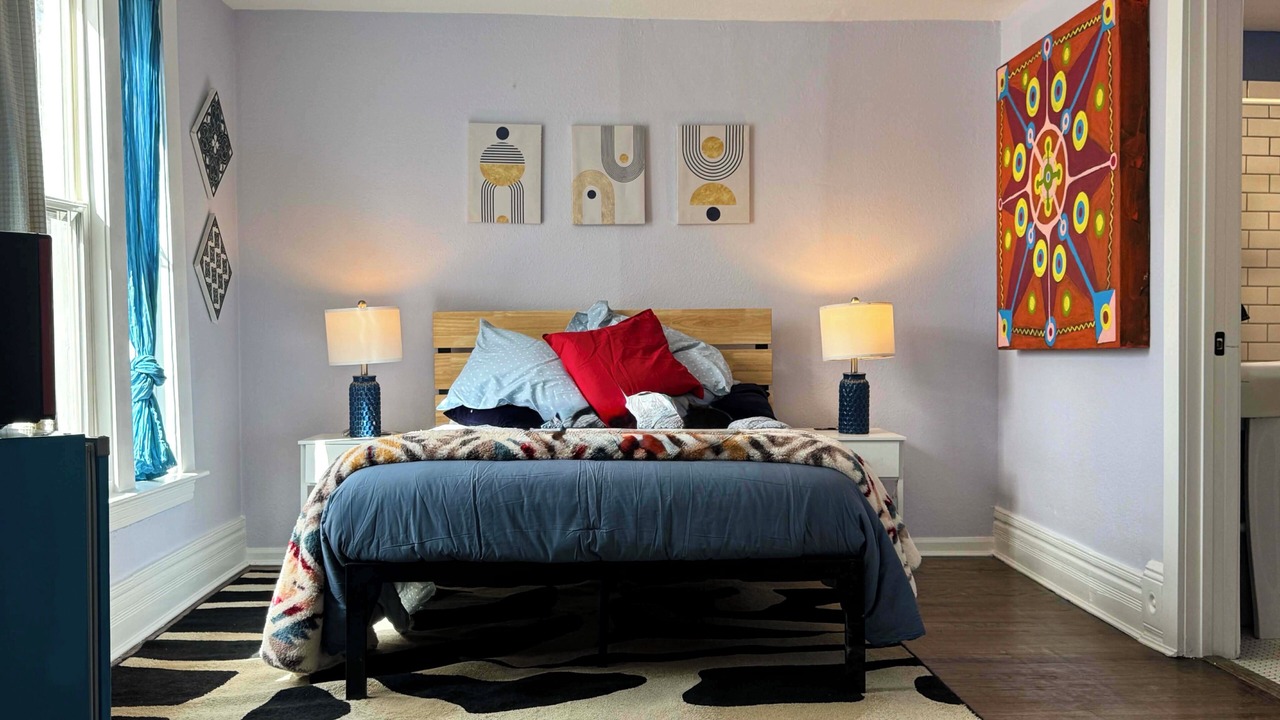 Photo of Bedroom in Jefferson Park