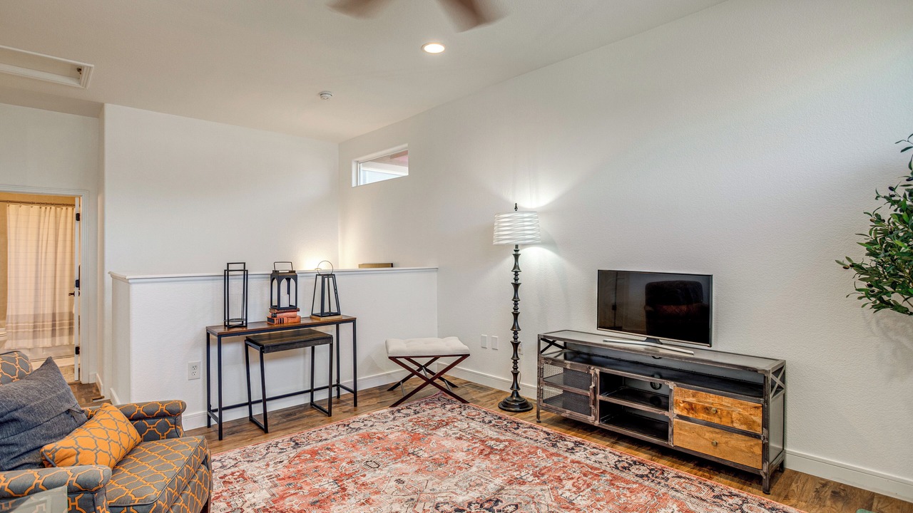 Photo of Livingroom in Washington Virginia Vale