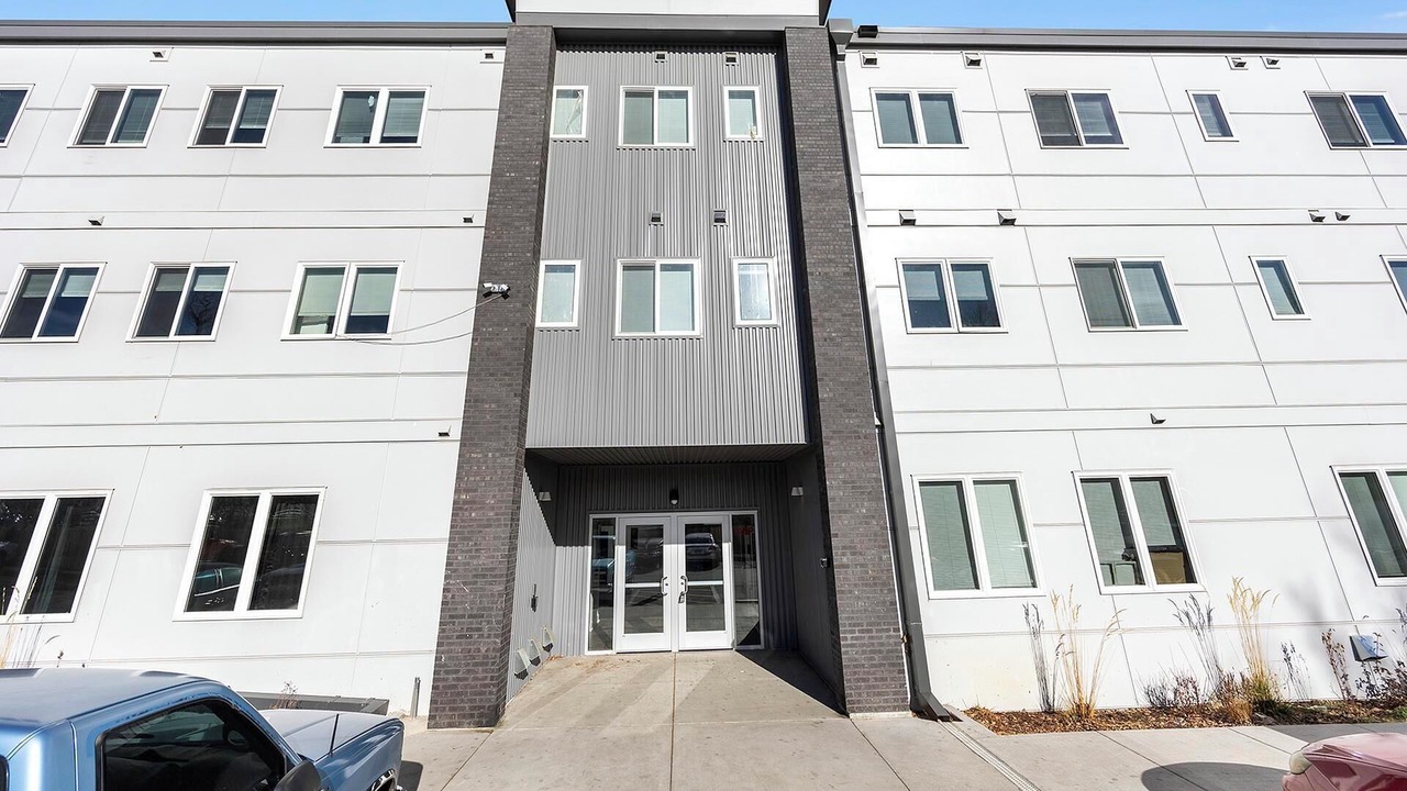 Photo of Outdoor in College View