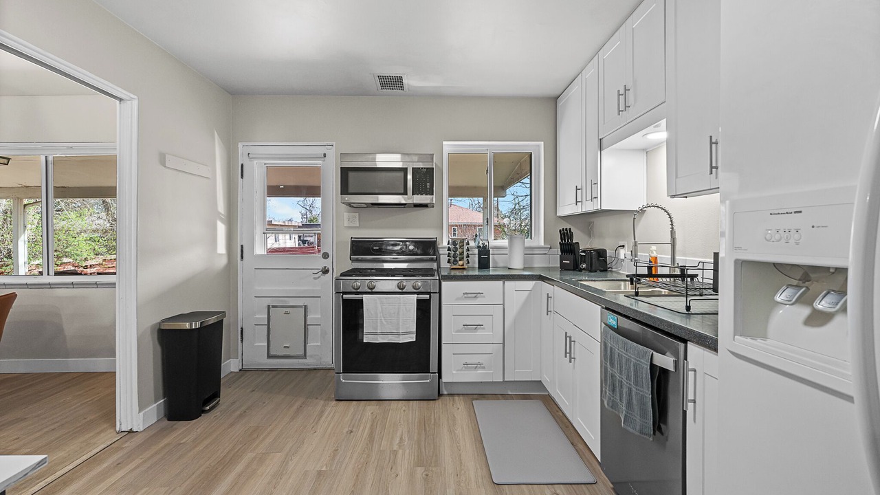 Photo of Kitchen in Jewell Heights - Hoffman Heights