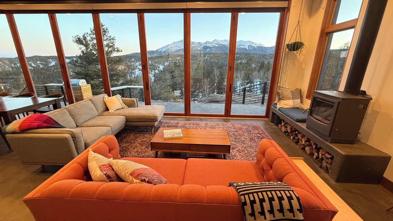 Photo of Livingroom in Woodland Park