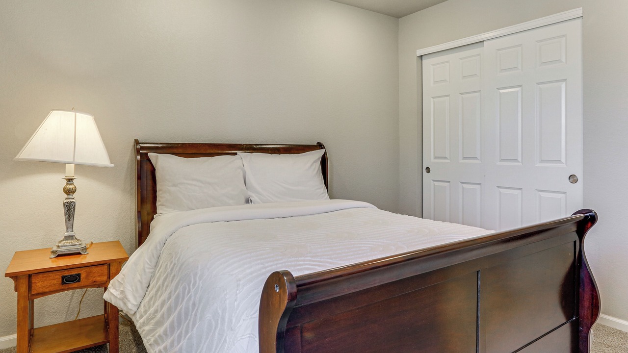 Photo of Bedroom in Aurora