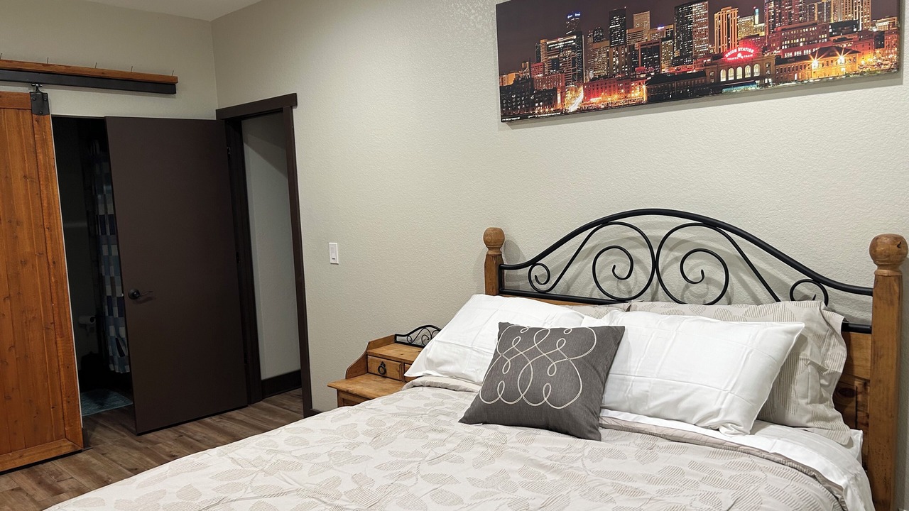 Photo of Bedroom in Scenic Heights