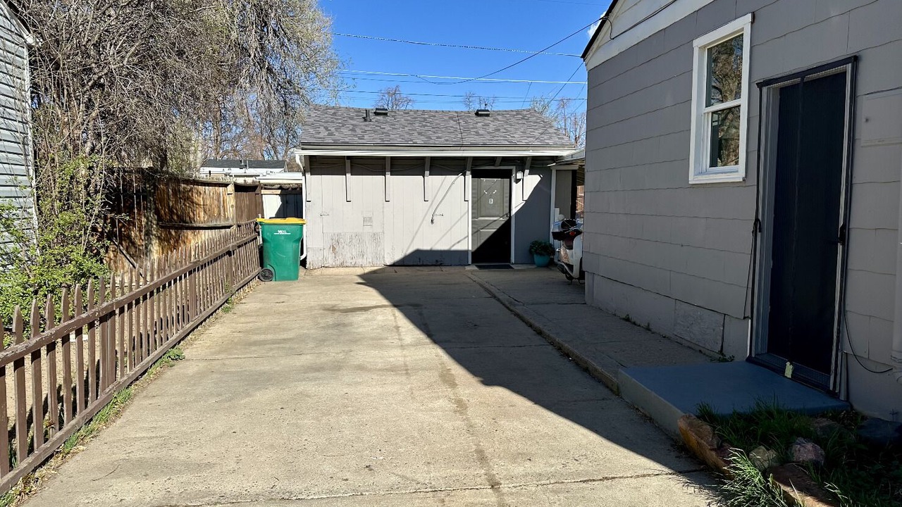 Photo of Outdoor in North Aurora