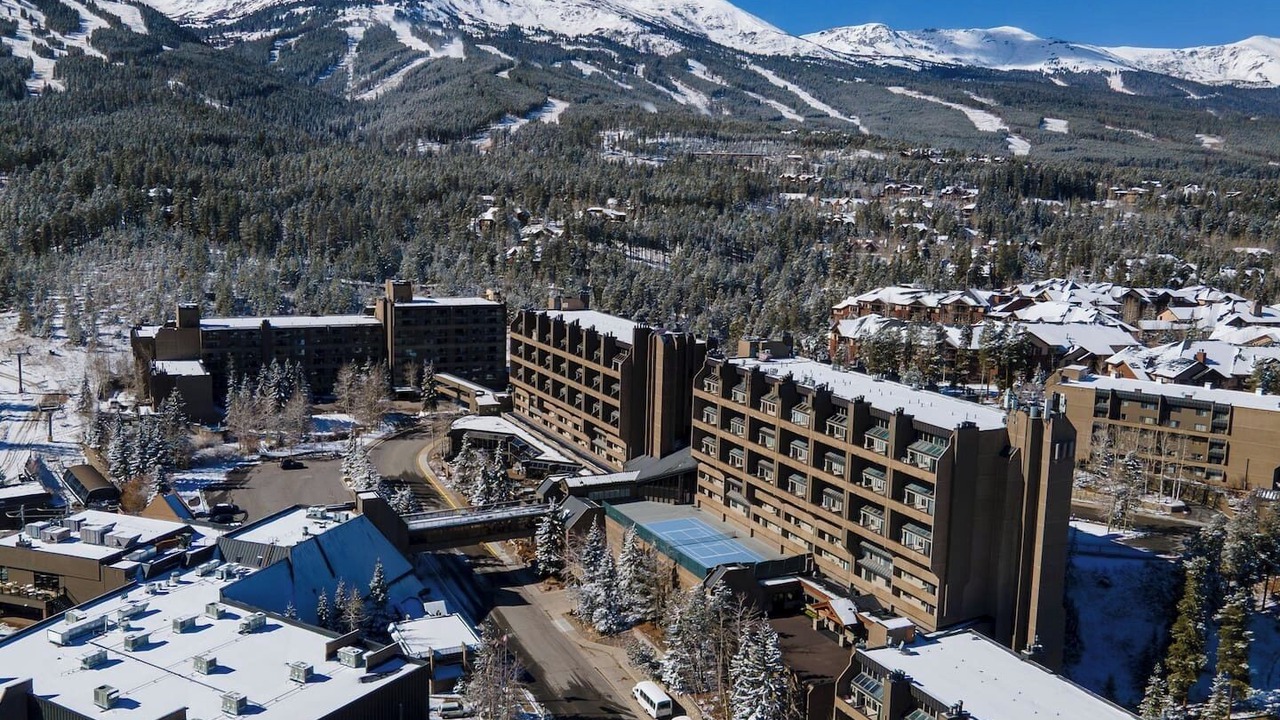 Photo of Outdoor in Peak 9