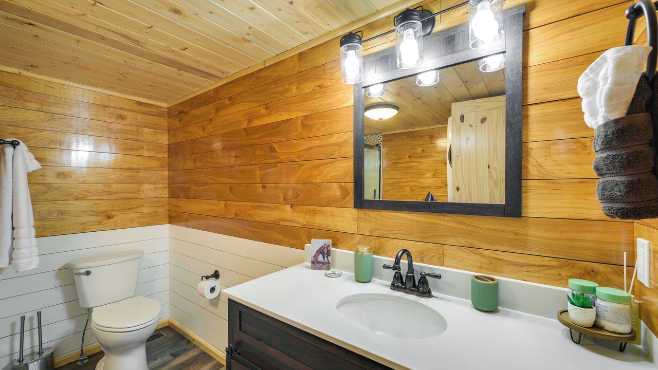 Photo of Bathroom in Alpine Village