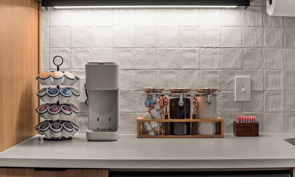 Photo of Kitchen in People's Freeway