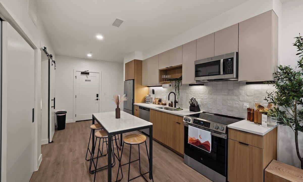 Photo of Kitchen in People's Freeway
