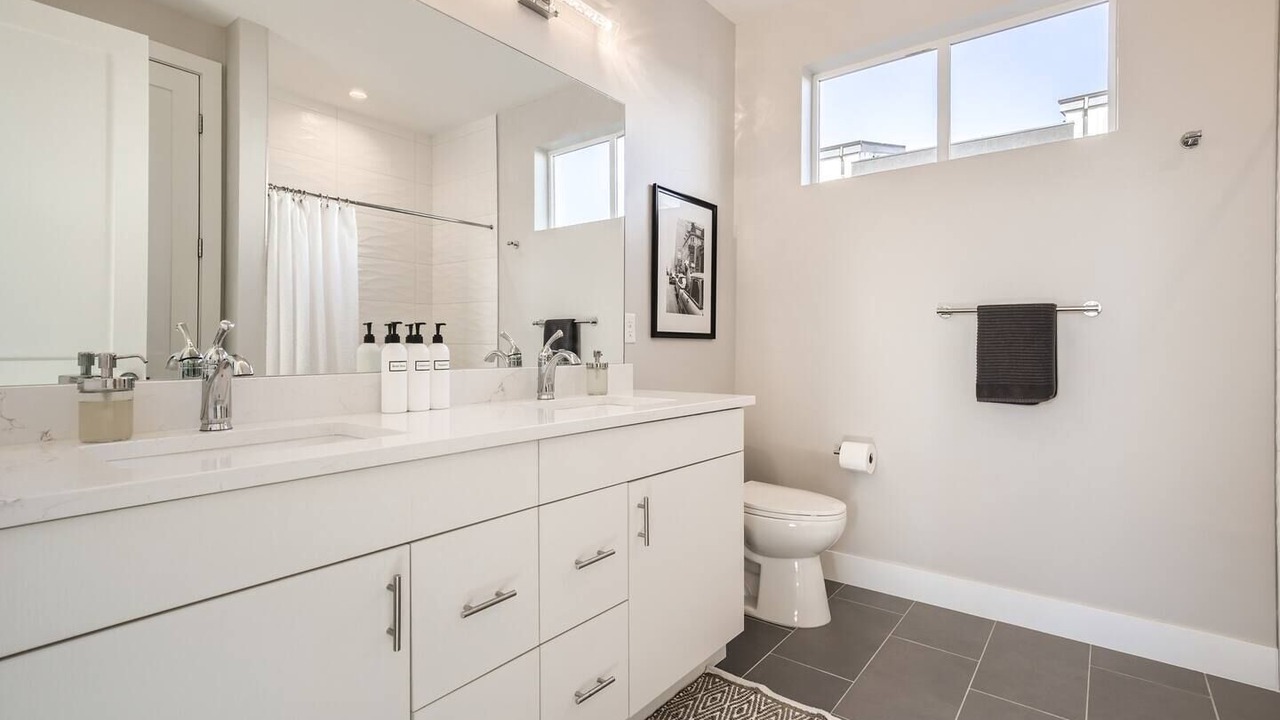 Photo of Bathroom in West Colfax