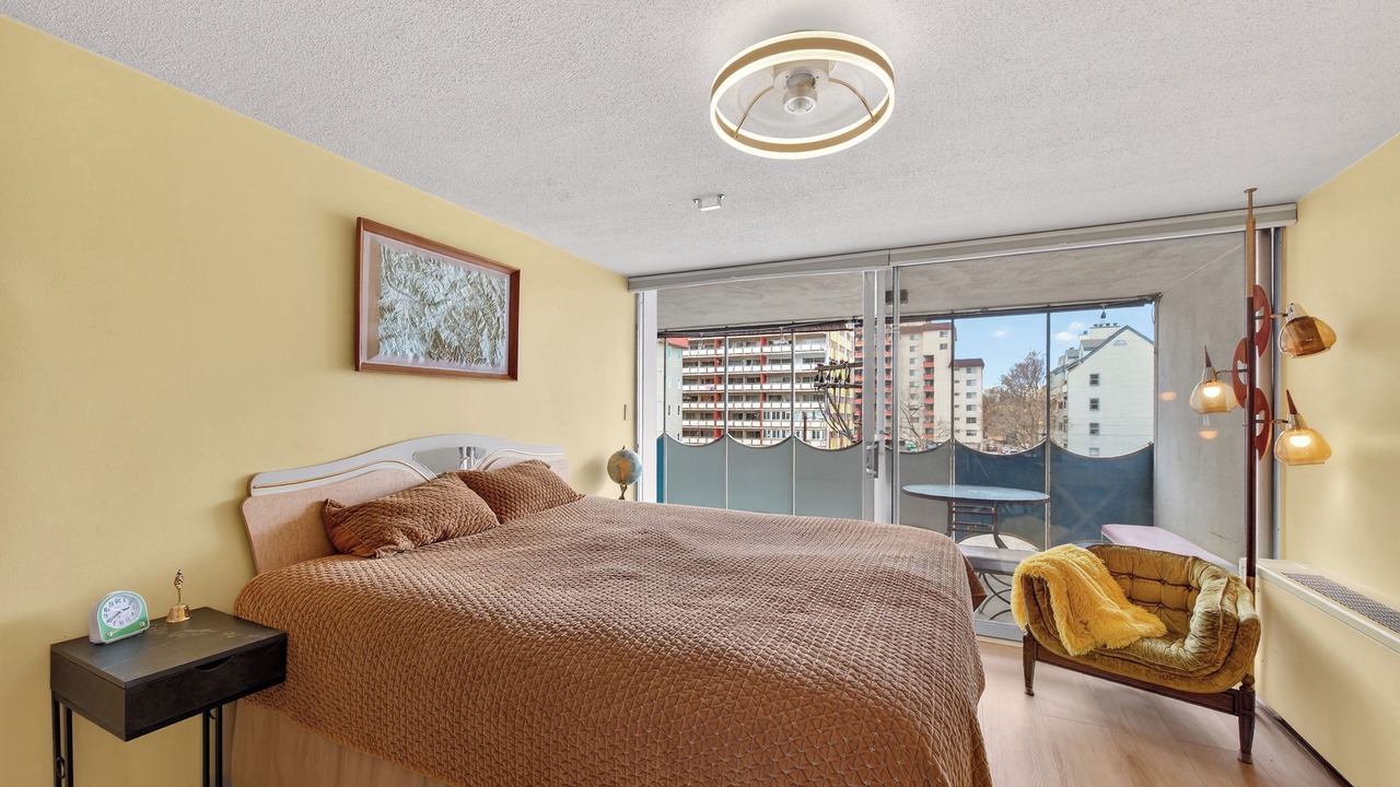 Photo of Bedroom in Hale