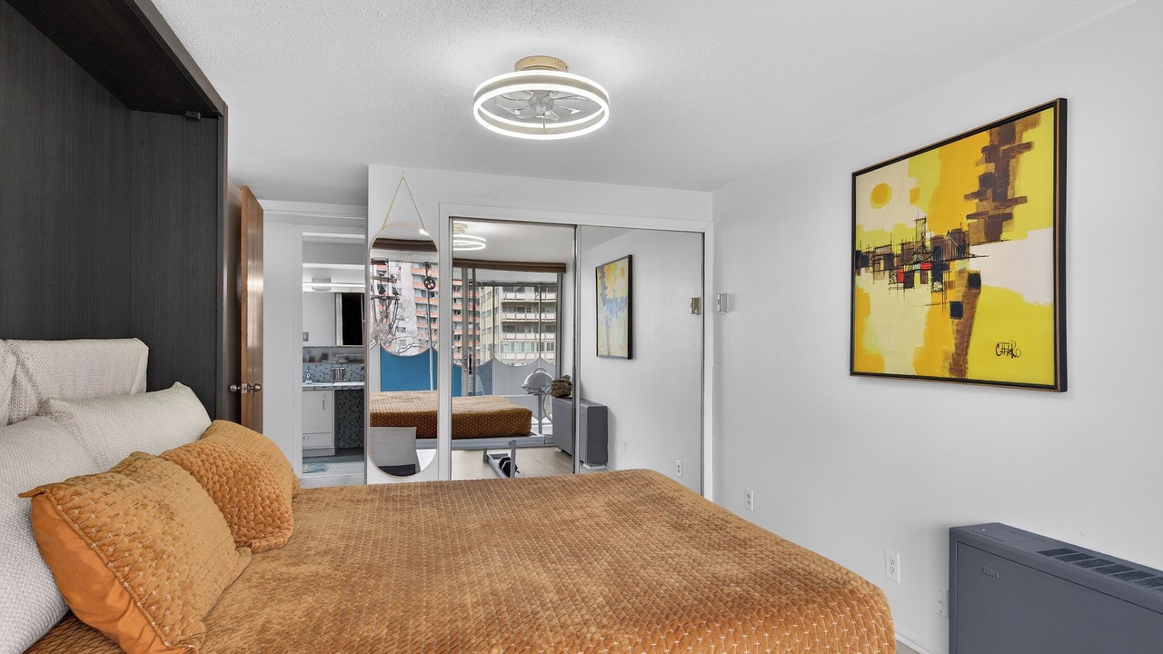 Photo of Bedroom in Hale