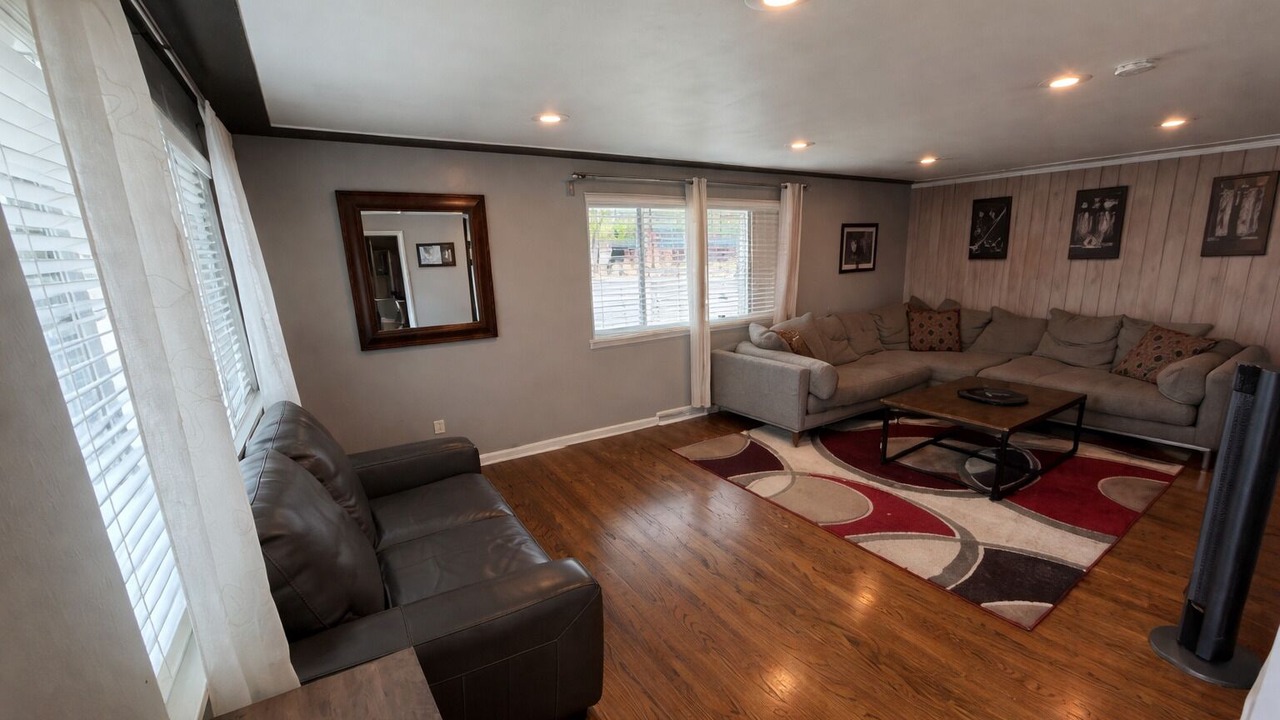 Photo of Livingroom in Arvada Plaza Area