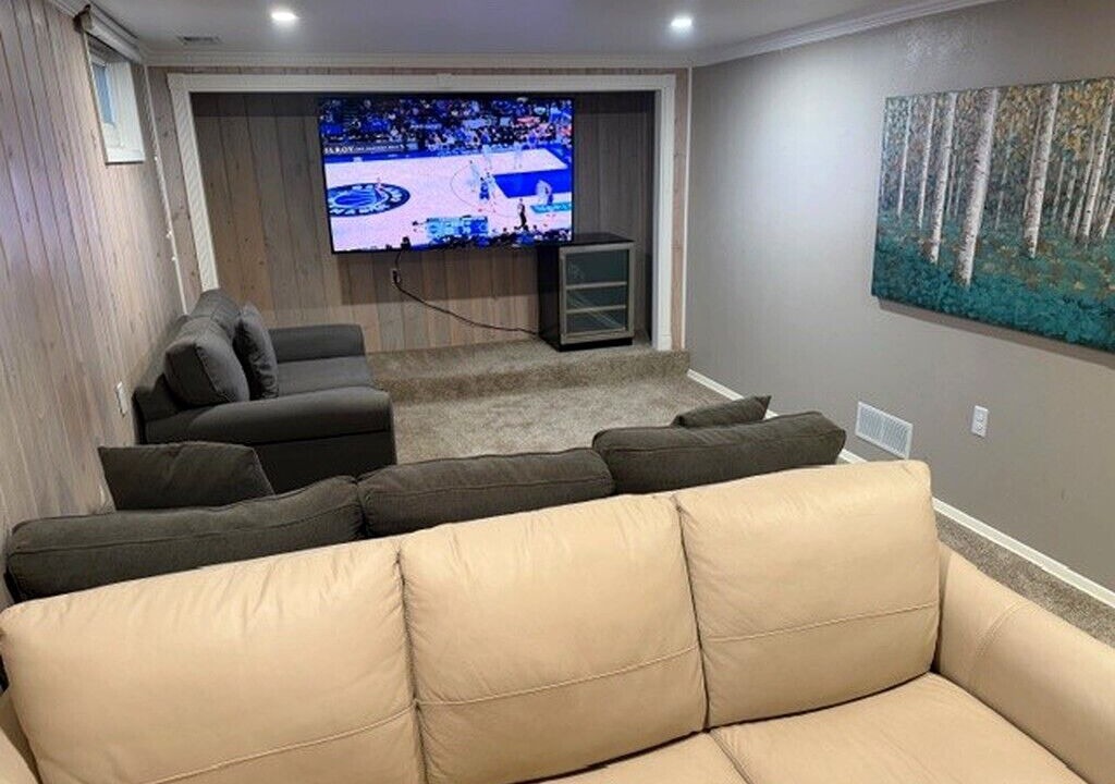 Photo of Livingroom in Arvada Plaza Area