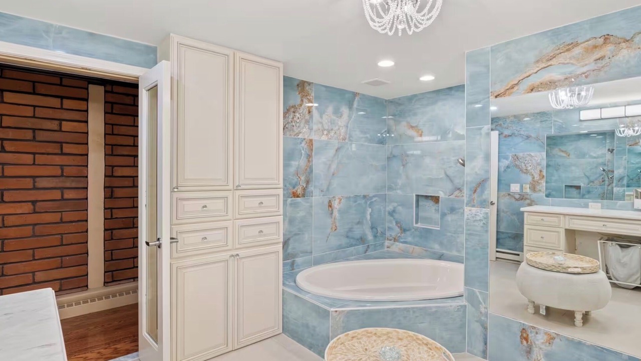 Photo of Bathroom in Golden
