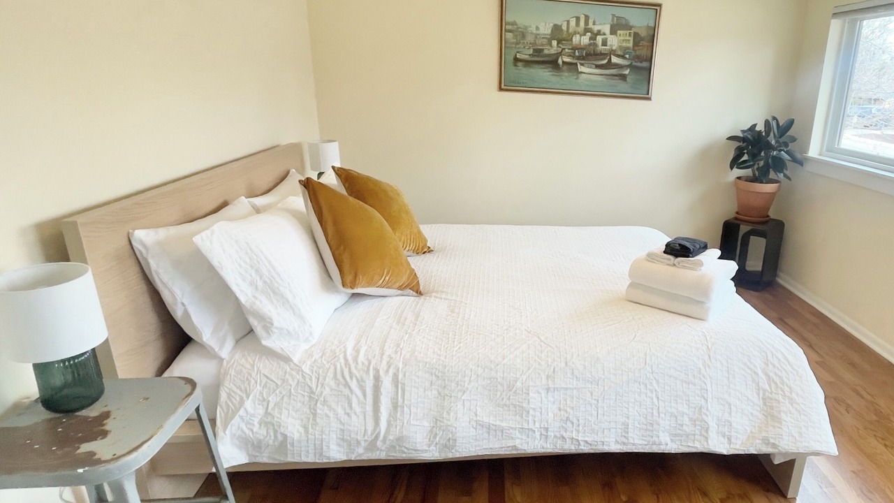 Photo of Bedroom in Old North Boulder