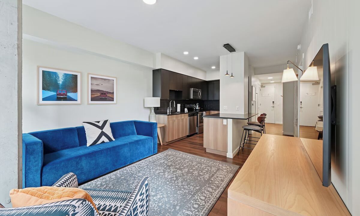 Photo of Livingroom in Ballpark