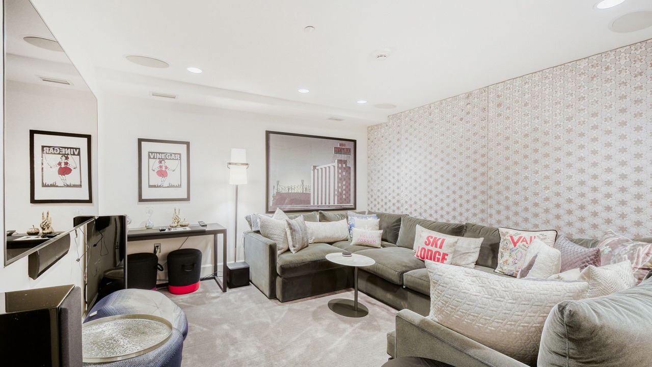 Photo of Livingroom in Vail