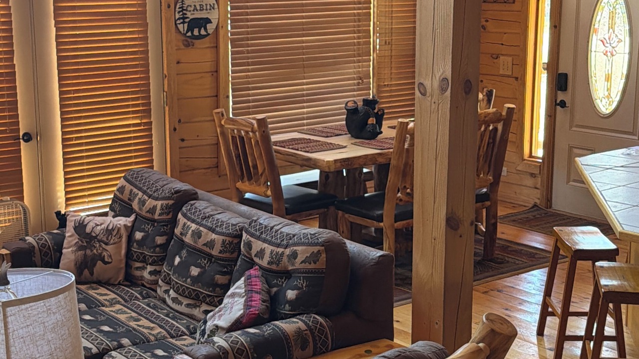 Photo of Livingroom in South Fork