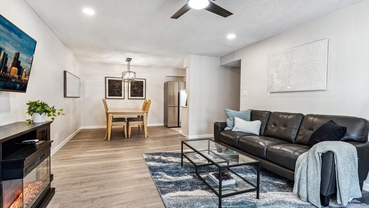 Photo of Livingroom in Hampden South