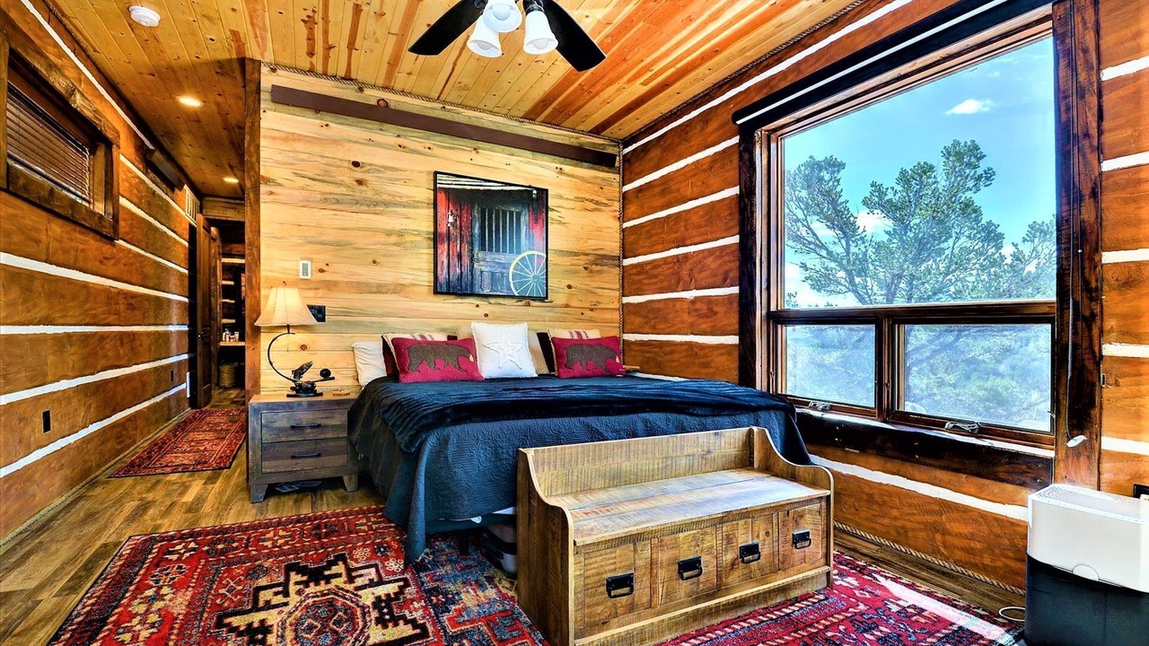 Photo of Bedroom in Salida