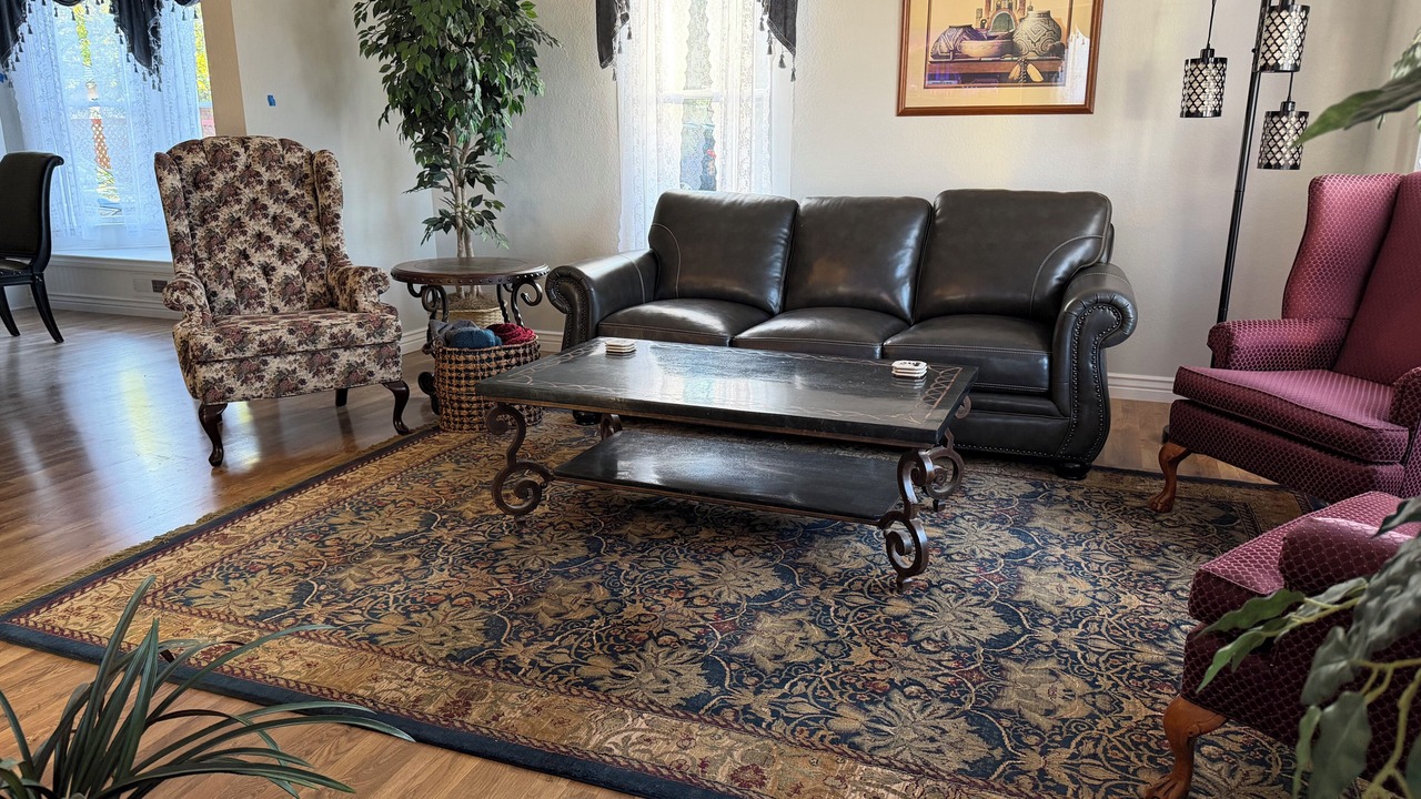 Photo of Livingroom in Canon City