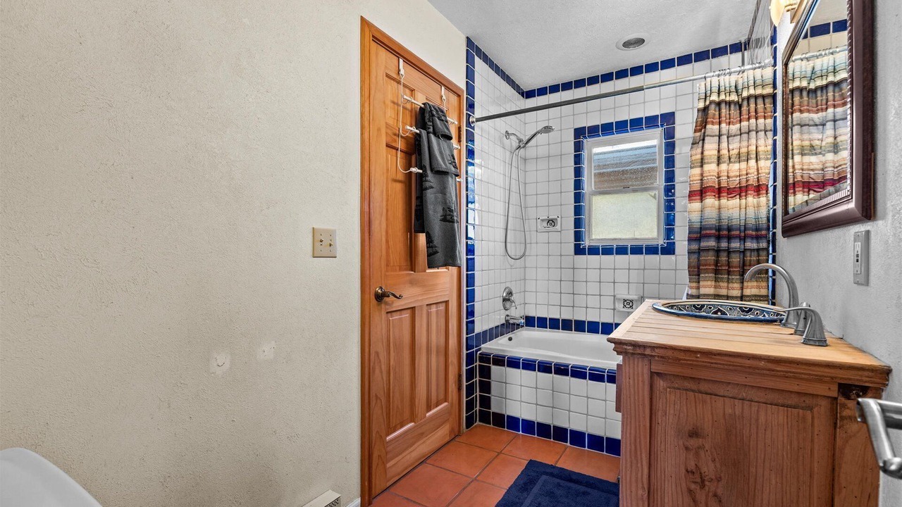 Photo of Bathroom in Collbran